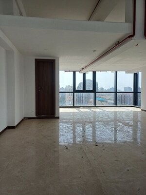 Room in  Office Space at Chandra Arc One, Andheri West – for Rent