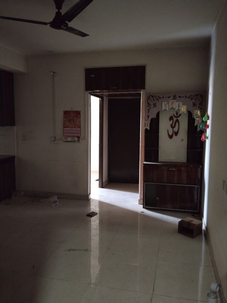 Room, signature-global-the-roselia 2 Bedroom 800 Sq.Ft. Apartment In Sector 95a Gurgaon 10679844