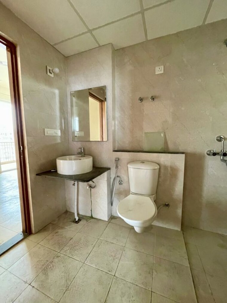 Bathroom, gazipur 3 Bedroom 1650 Sq.Ft. Apartment In Gazipur Zirakpur 10679870