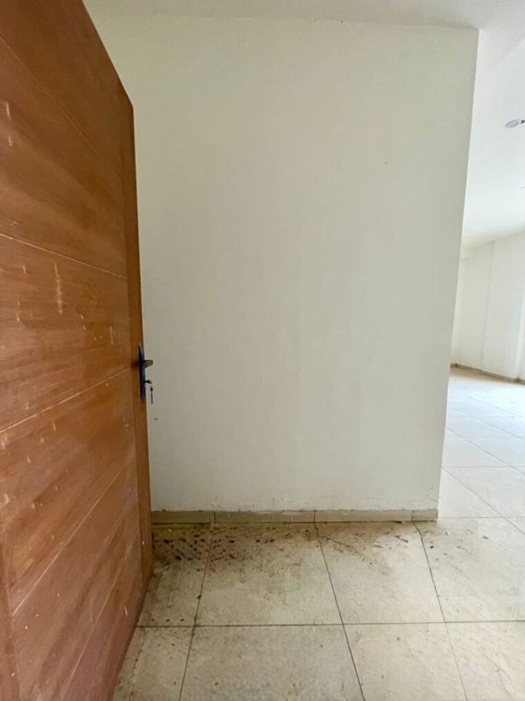 Room, gazipur 3 Bedroom 1650 Sq.Ft. Apartment In Gazipur Zirakpur 10679870