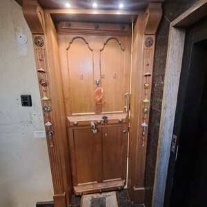 Building Lobby in 3 BHK Builder Floor at Malviya Nagar – for Rent