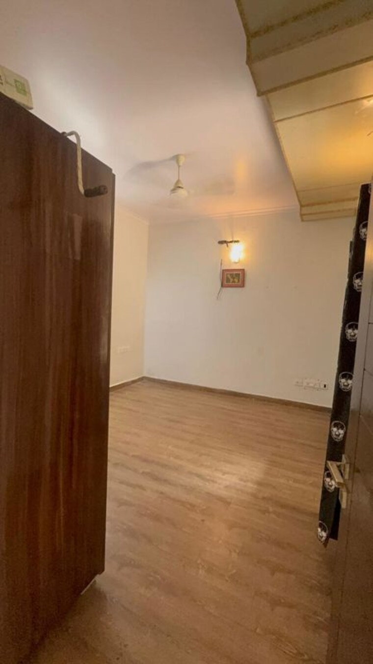 Room, godrej-south-estate-okhla 3 Bedroom 1550 Sq.Ft. Apartment In Okhla Delhi 10679899