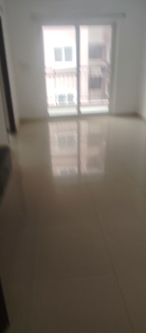 Room in 2.5 BHK Apartment at Urbanrise Spring Is In The Air, Ameenpur – for Rent