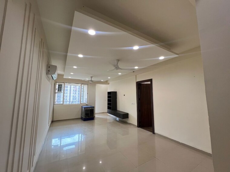 Room, jaypee-greens-kosmos 3.5 Bedroom 1200 Sq.Ft. Apartment In Sector 134 Noida 10679917