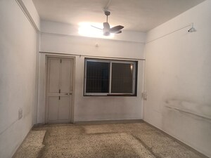 Room in 3 BHK Apartment at Wadarvadi – for Rent