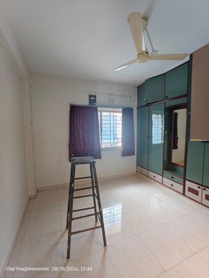 Room in 3 BHK Apartment at Lingarajapuram – for Sale