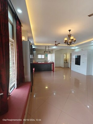 Room in 3 BHK Apartment at Lingarajapuram – for Sale