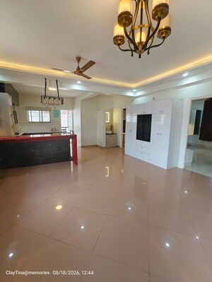 Room in 3 BHK Apartment at Lingarajapuram – for Sale