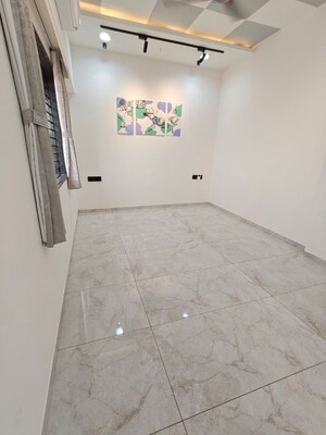 Room in 4 BHK Villa at Padra Road – for Sale