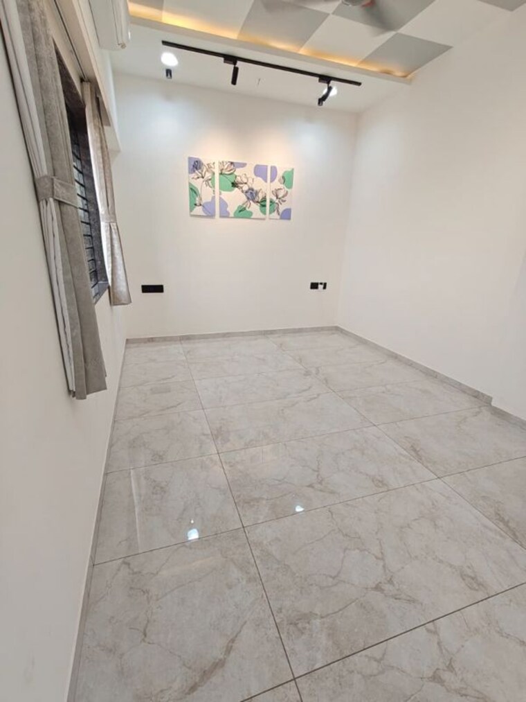 Room, padra road 4 Bedroom 1110 Sq.Ft. Villa In Padra Road Vadodara 10664741