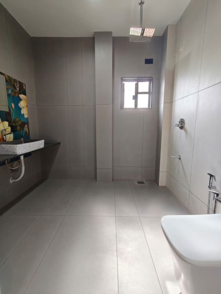 Bathroom, padra road 4 Bedroom 1110 Sq.Ft. Villa In Padra Road Vadodara 10664741