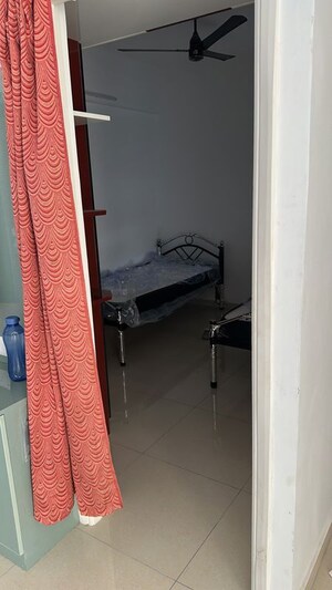 Room in  Pg at Urbanrise Codename New Porur, Thirumazhisai – for Rent
