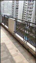 4 BHK 2600 Sq.Ft. Apartment in Central Park Flower Valley Aqua Front Towers
