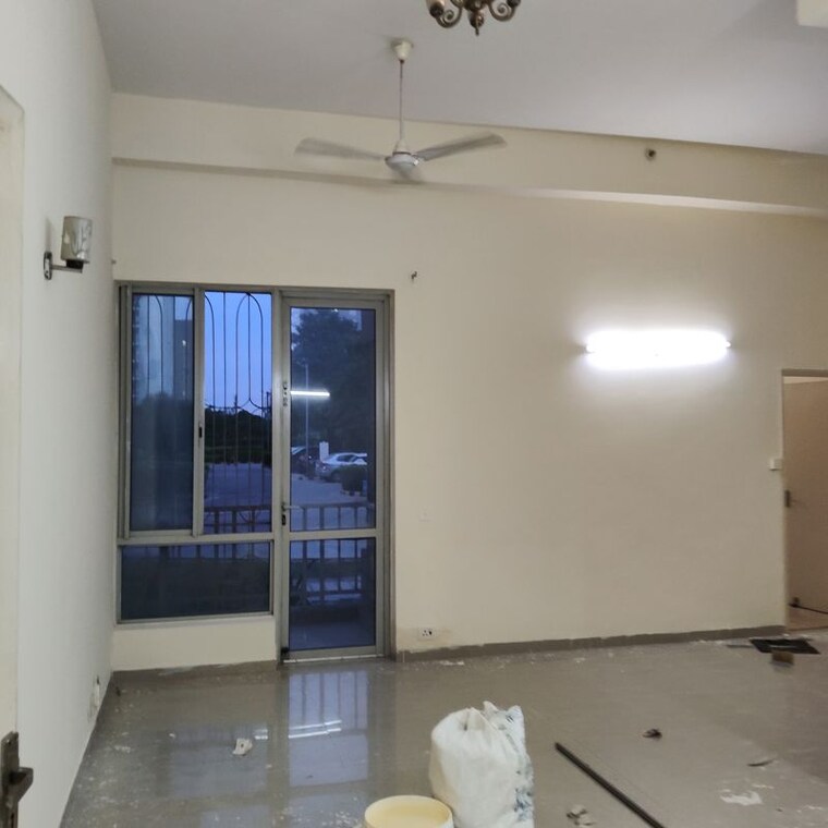 Living Room, pioneer-park-araya 2 Bedroom 1200 Sq.Ft. Apartment In Sector 61 Gurgaon 10679973