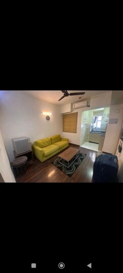 1 RkApartment For Rent in Paras Tierea