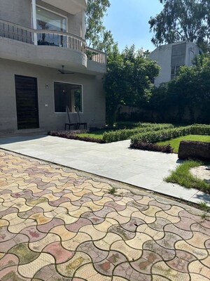 4 BHK Independent House For Sale in Sainik Farm