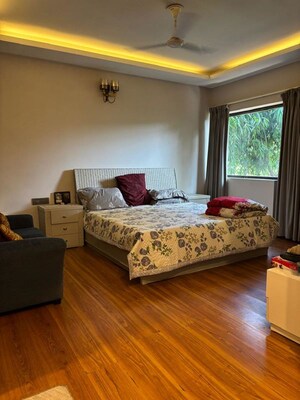 Bedroom in 4 BHK Independent House at Sainik Farm – for Sale