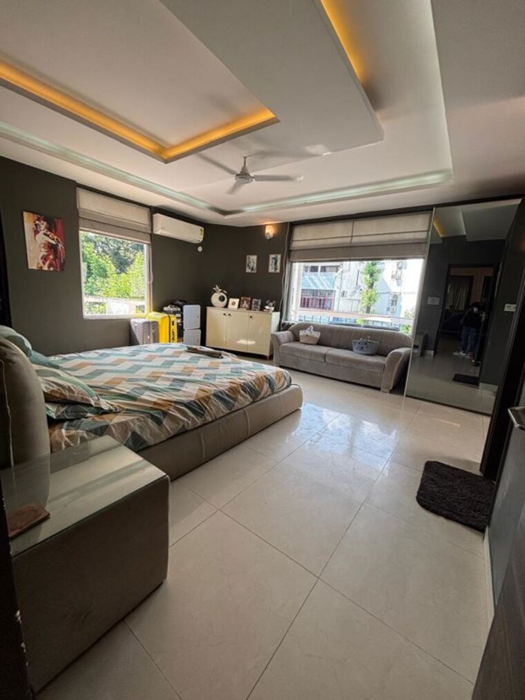 Bedroom, sainik farm 4 Bedroom 8100 Sq.Ft. Independent House In Sainik Farm Delhi 10679932