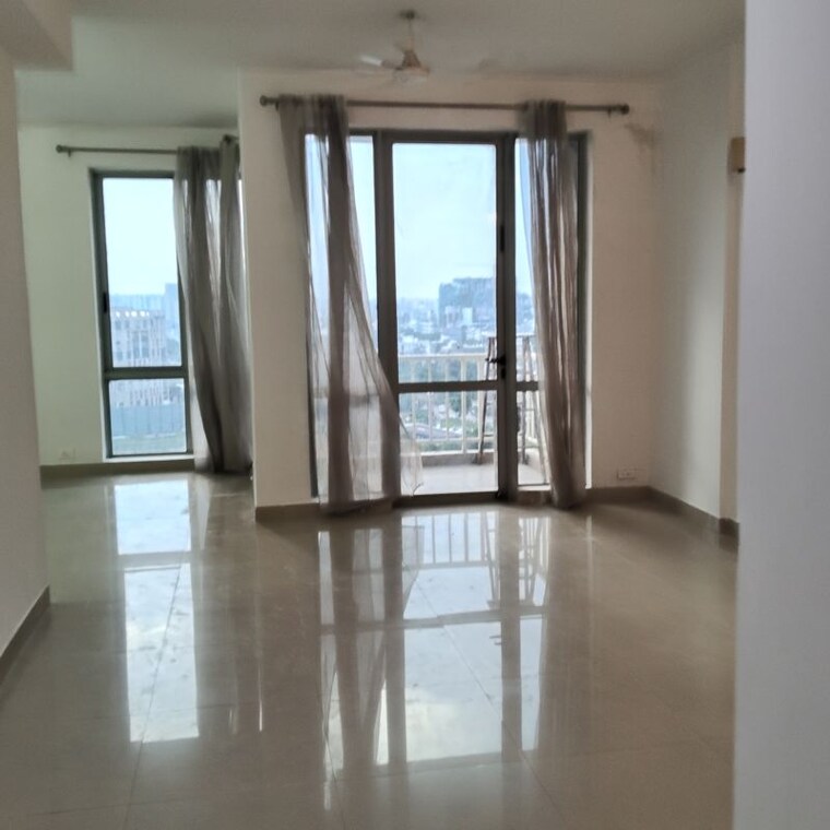 Room, pioneer-park-phase-1 2 Bedroom 1200 Sq.Ft. Apartment In Sector 61 Gurgaon 10679987