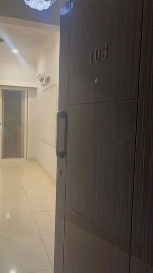 Bathroom in 3 BHK Apartment at Central Park Flower Valley Aqua Front Towers, Sohna Sector 33 – for Rent