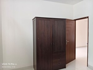 Room in 2 BHK Apartment at My Home Sayuk, Tellapur – for Rent