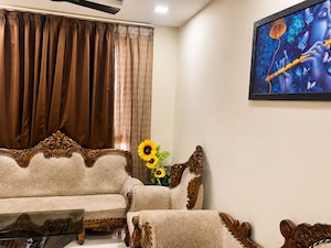 Living Room in 2 BHK Apartment at Gangapur Road – for Rent