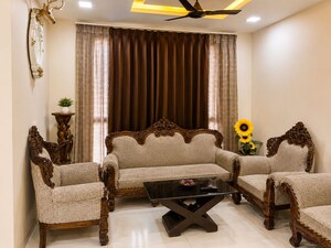 Living Room in 2 BHK Apartment at Gangapur Road – for Rent