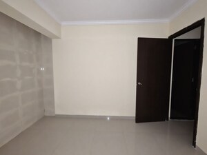 Room in 1 BHK Apartment at Unnati Woods CHS, Kasarvadavali – for Rent