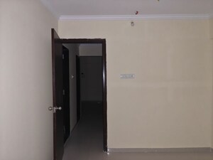 Room in 1 BHK Apartment at Unnati Woods CHS, Kasarvadavali – for Rent