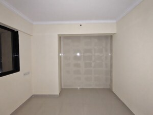 Room in 1 BHK Apartment at Unnati Woods CHS, Kasarvadavali – for Rent