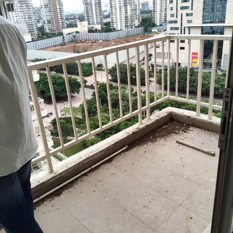 Balcony, pioneer-park-phase-1 3 Bedroom 1700 Sq.Ft. Apartment In Sector 61 Gurgaon 10680024