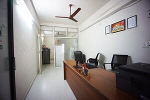 Kitchen in  Shop at Naroda – for Sale