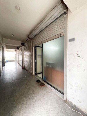 Room in  Shop at Naroda – for Sale