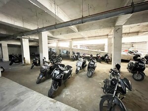Parking in  Shop at Naroda – for Sale