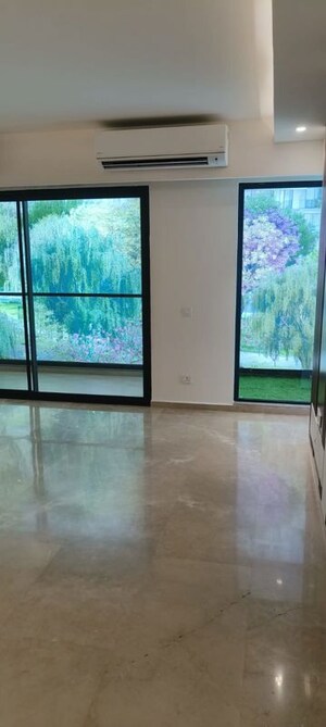 Room in 3 BHK Apartment at Emaar Serenity Hills, Sector 86 – for Sale