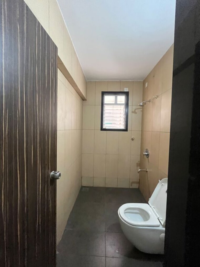 Bathroom, chintamani-residency-bhusari 2 Bedroom 1000 Sq.Ft. Apartment In Bhusari Colony Pune 10680068