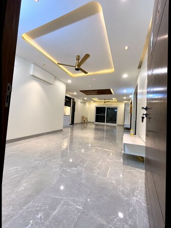 3 BHK +  2255 Sq.Ft. Apartment in Hallmark Skyrena