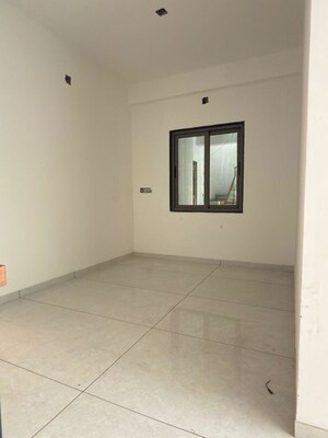 Room in 4 BHK Villa at Padra Road – for Sale
