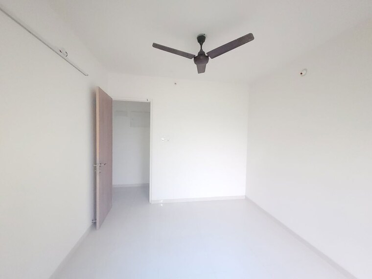 Room, godrej-emerald 2 Bedroom 708 Sq.Ft. Apartment In Ghodbunder Road Thane 10680077