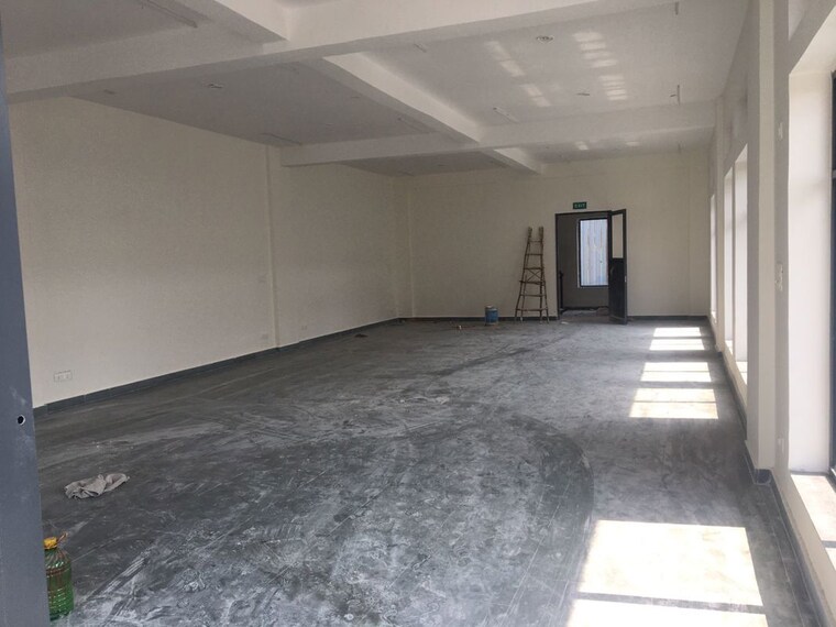 Team Area, sector 63 Commercial Warehouse 5300 Sq.Ft. In Sector 63 Noida 10680094