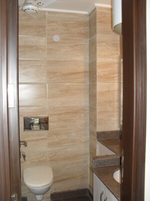 Furnished Amenities in 3 BHK Builder Floor at Safdarjung Enclave – for Rent