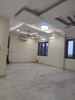 3 BHK Builder Floor For Rent in Sector 46