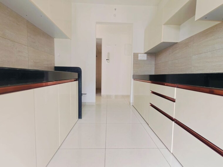 Kitchen, godrej-emerald 3 Bedroom 1033 Sq.Ft. Apartment In Ghodbunder Road Thane 10680112