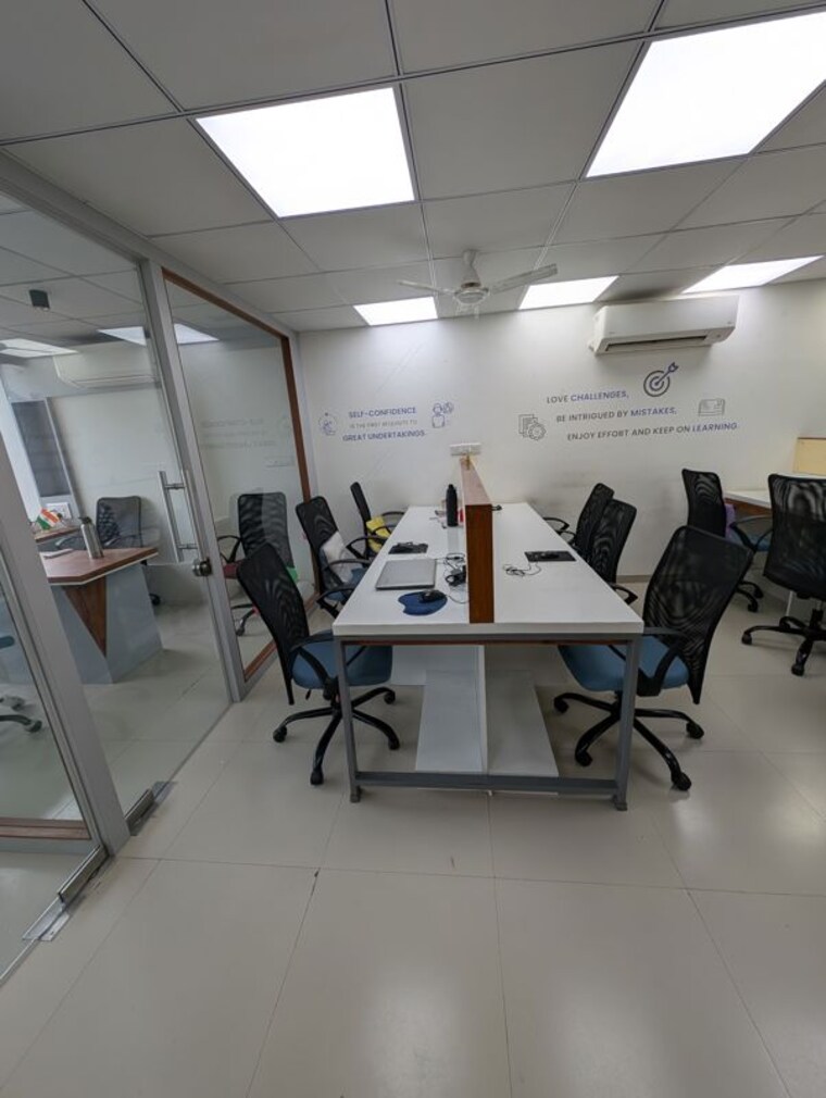 Team Area, shivalik-shilp Commercial Office Space 915 Sq.Ft. In Sanidhya Ahmedabad 10680120