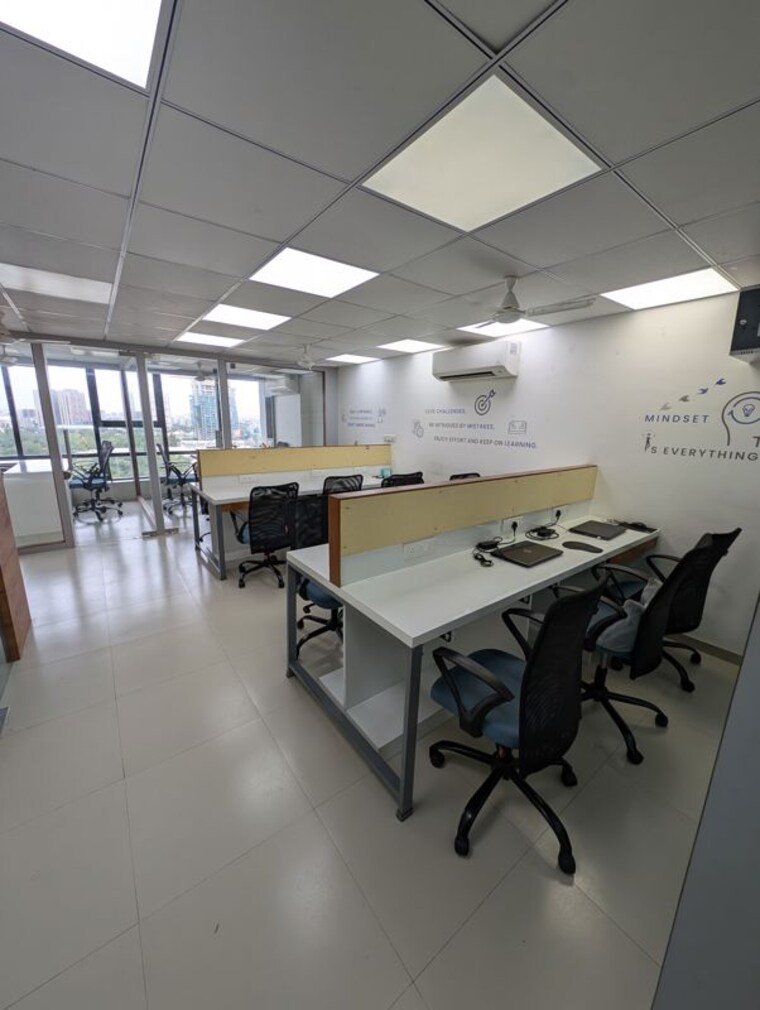 Team Area, shivalik-shilp Commercial Office Space 915 Sq.Ft. In Sanidhya Ahmedabad 10680120