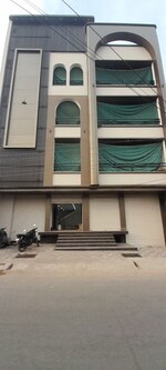 6400 Sq.Ft. Showroom in Devendra Nagar