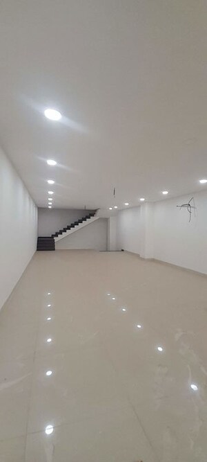Furnished Amenities in  Showroom at Devendra Nagar – for Rent