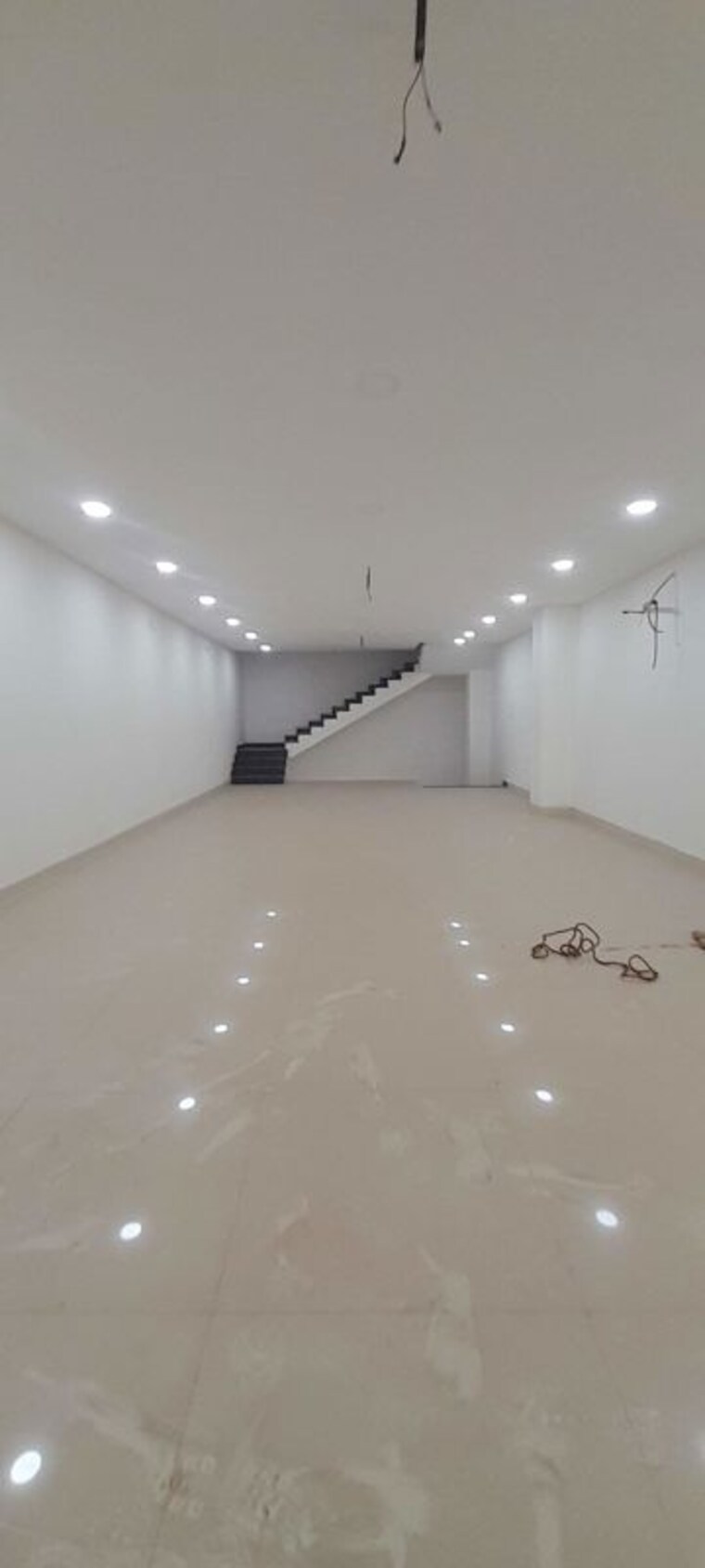 Room, devendra nagar Commercial Showroom 6400 Sq.Ft. In Devendra Nagar Raipur 10680123