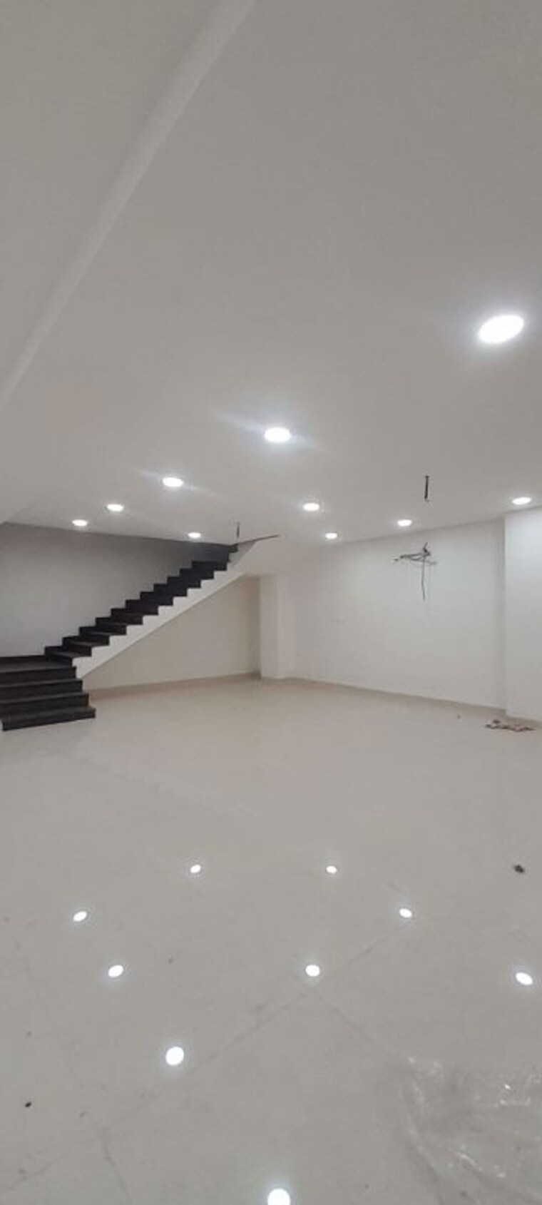 undefined, devendra nagar Commercial Showroom 6400 Sq.Ft. In Devendra Nagar Raipur 10680123