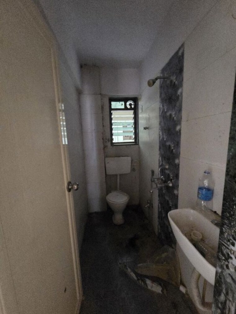 Bathroom, samarth-enclave 1 Bedroom 420 Sq.Ft. Apartment In Andheri East Mumbai 10680145